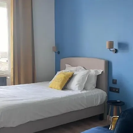 Le Galet Bleu Hotel 2*
